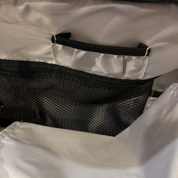 Adidas Excel 6 Backpack Book School Bag new fits 16” Laptop tech friendly - Picture 13 of 14